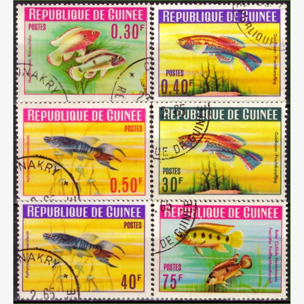 AF18355 | Guiné - Peixes
