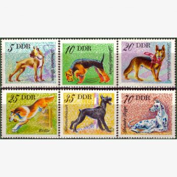 EU15074 | Alemanha (Oriental - DDR) - Cães