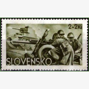 EU18719 | Eslováquia - Tripulação de tanques e armas
