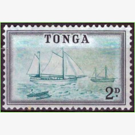 OC16170 | Tonga - Canoa e escunas